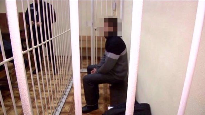 У Києві збоченця-аніматора засудили до п’яти років ув’язнення за розбещення дитини У Києві збоченця-аніматора засудили до п’яти років ув’язнення за розбещення дитини