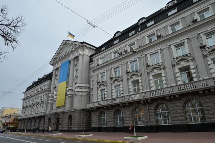 СБУ обшукує житло предстоятеля Києво-Печерської лаври СБУ обшукує житло предстоятеля Києво-Печерської лаври