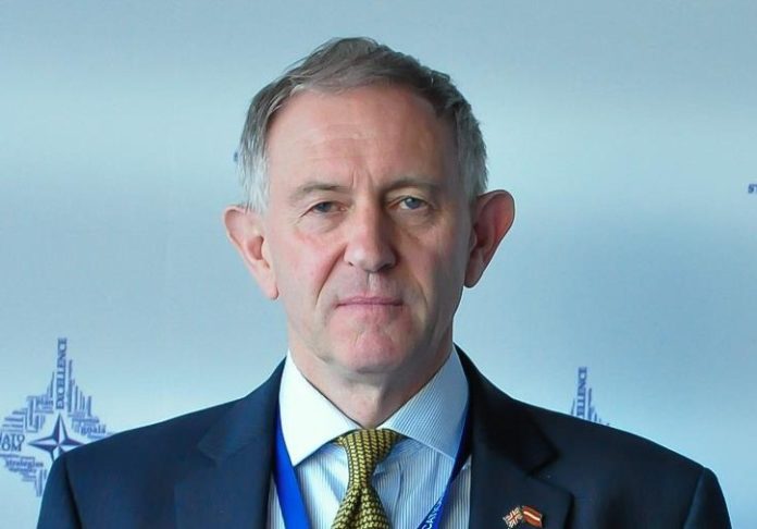 Україна повинна вимагати проведення «Мінську-3», – Глен Грант Україна повинна вимагати проведення «Мінську-3», – Глен Грант