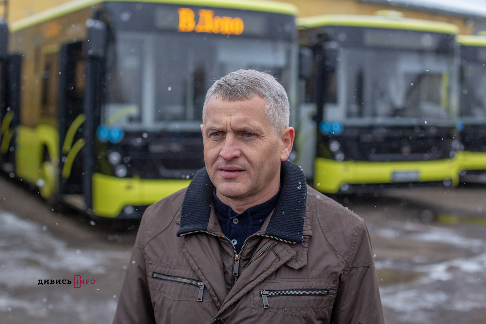 До Львова привезли п'ять нових автобусів «Електрон» (фото) - 3