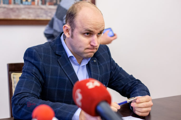 Не домовилися: місто та автоперевізники не можуть дійти згоди щодо розміру тарифу Не домовилися: місто та автоперевізники не можуть дійти згоди щодо розміру тарифу