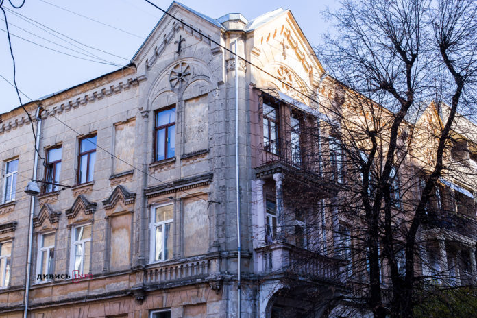 Львів’янам за рахунок бюджету допомагатимуть реставрувати вікна Львів’янам за рахунок бюджету допомагатимуть реставрувати вікна