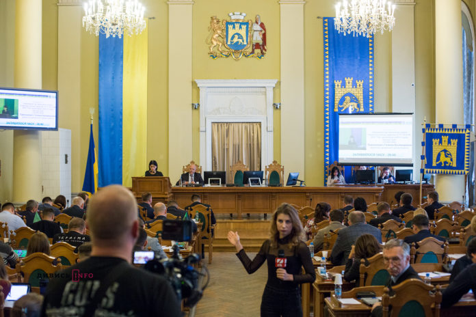 Депутати дозволили збудувати багатоповерхівку біля Снопківського парку Депутати дозволили збудувати багатоповерхівку біля Снопківського парку