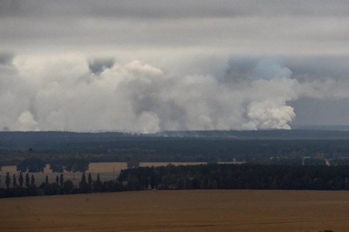 Слідство встановило причину вибухів на військових складах під Ічнею Слідство встановило причину вибухів на військових складах під Ічнею