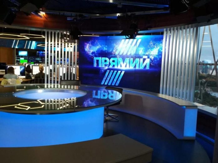 Львів’яни можуть виходити у прямий ефір телеканалу «Прямий» через телефон Львів’яни можуть виходити у прямий ефір телеканалу «Прямий» через телефон