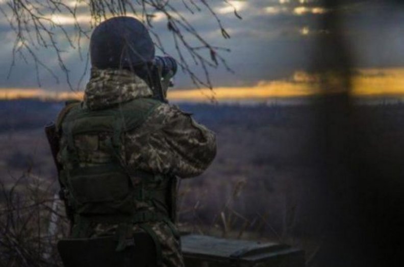 Доба на Донбасі: український військовий отримав поранення