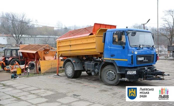 Комунальні служби Львова перейшли на зимовий режим роботи Комунальні служби Львова перейшли на зимовий режим роботи