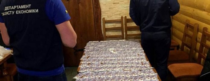 У Львові суд оштрафував юриста за хабарництво У Львові суд оштрафував юриста за хабарництво
