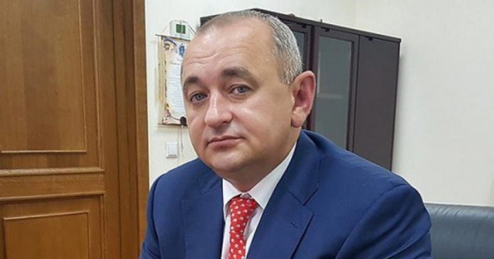 Начальник управління морально-психологічного забезпечення вимагав тисячу доларів хабара Начальник управління морально-психологічного забезпечення вимагав тисячу доларів хабара