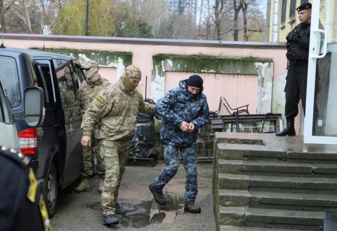 В одного з моряків важке поранення ніг, в іншого – ампутація пальців, – радник командувача ВМС В одного з моряків важке поранення ніг, в іншого – ампутація пальців, – радник командувача ВМС
