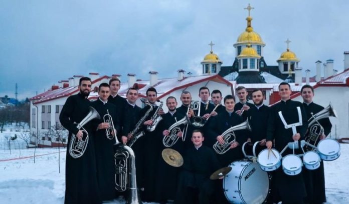 У храмах Львова колядуватиме оркестр Львівської духовної семінарії У храмах Львова колядуватиме оркестр Львівської духовної семінарії