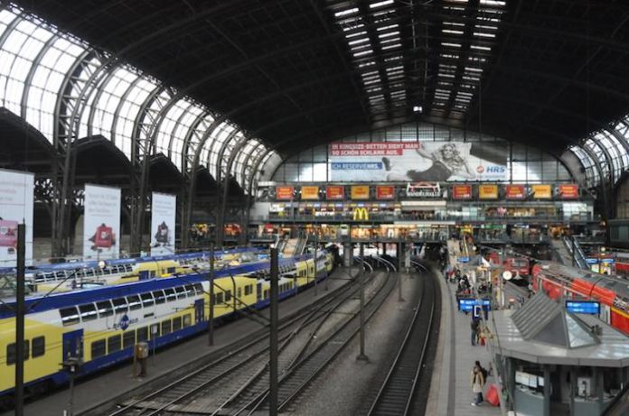 Поляки бояться, що «міграційний» закон ФРН позбавить їх українських працівників Поляки бояться, що «міграційний» закон ФРН позбавить їх українських працівників