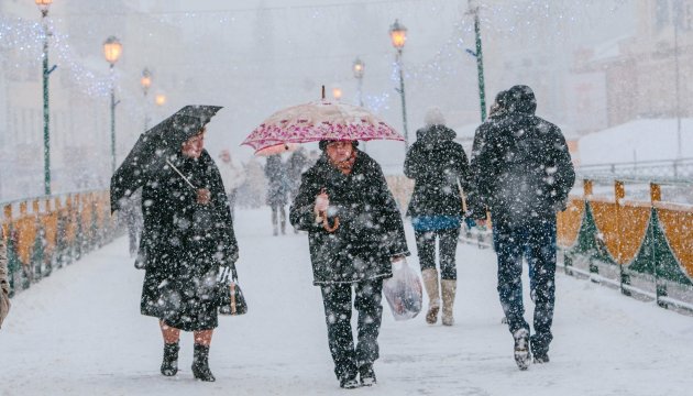 Погода у Львові: вдень місцями сильний сніг