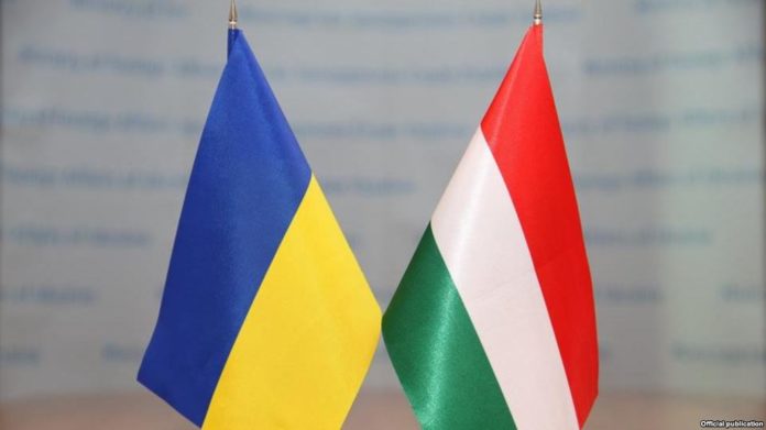 Угорщина припинила роздачу паспортів у своїх консульствах в Україні, – МЗС Угорщина припинила роздачу паспортів у своїх консульствах в Україні, – МЗС