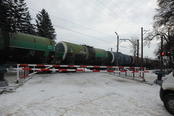У Пустомитах відкрили залізничний переїзд після капремонту (фото) У Пустомитах відкрили залізничний переїзд після капремонту (фото)