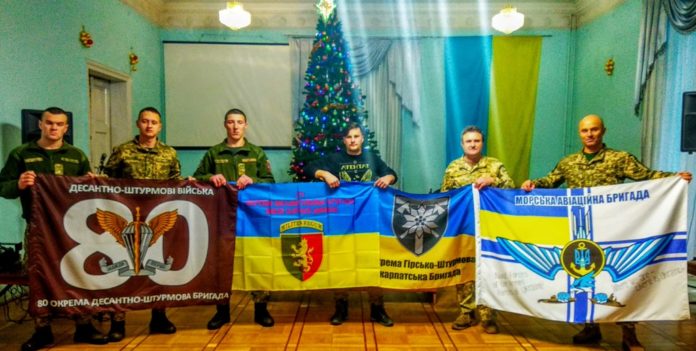 Зі Львова на південний полюс вирушить прапор 80-ї десантної бригади Зі Львова на південний полюс вирушить прапор 80-ї десантної бригади