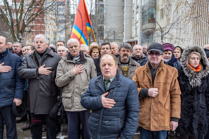 У Львові вшанували учасників ліквідації наслідків аварії на ЧАЕС (фото) У Львові вшанували учасників ліквідації наслідків аварії на ЧАЕС (фото)