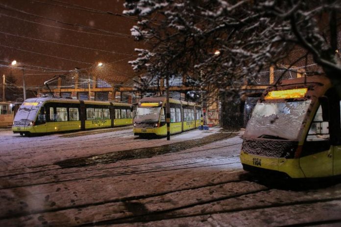У «Львівелектротрансі» розповіли, які трамваї курсуватимуть у новорічну ніч У «Львівелектротрансі» розповіли, які трамваї курсуватимуть у новорічну ніч