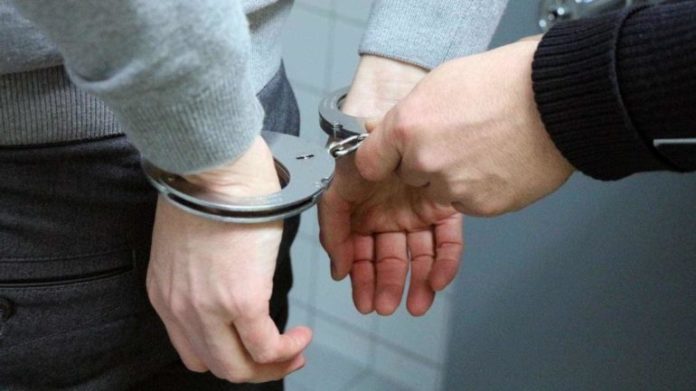 На Львівщині поліцейські затримали чоловіка, що вбив свого приятеля На Львівщині поліцейські затримали чоловіка, що вбив свого приятеля