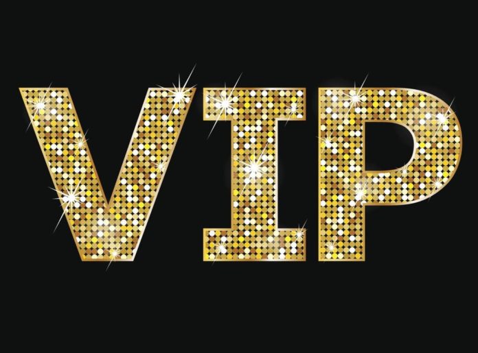 Більше півмільйона гривень працівники Укрзалізниці витратили на подарунки (деталі) Більше півмільйона гривень працівники Укрзалізниці витратили на подарунки (деталі)