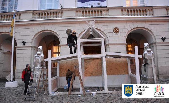 У Львові розпочали монтувати різдвяну шопку У Львові розпочали монтувати різдвяну шопку