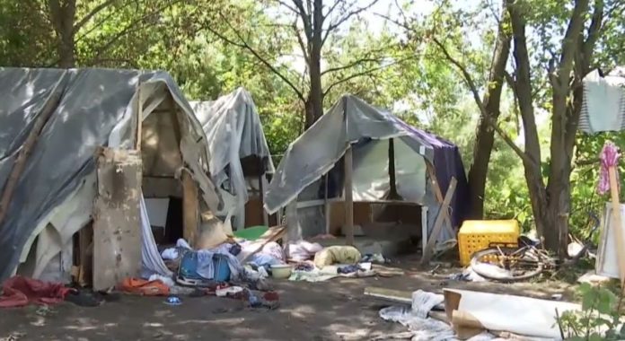 Досудове розслідування закінчено – судитимуть десятьох нападників на табір ромів у Львові Досудове розслідування закінчено – судитимуть десятьох нападників на табір ромів у Львові
