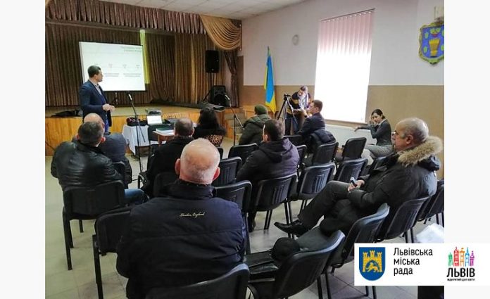 На громадські слухання у Малехові щодо рекультивації Грибовицького полігону прийшли лише представники сільради На громадські слухання у Малехові щодо рекультивації Грибовицького полігону прийшли лише представники сільради
