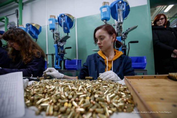В Україні запустили виробництво набоїв В Україні запустили виробництво набоїв