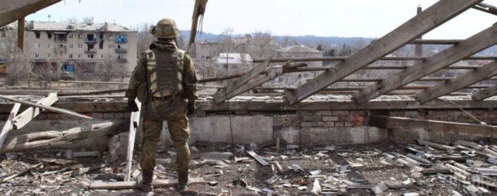 Бойовики «ДНР» заявили, що взяли в полон українського військового (відео) Бойовики «ДНР» заявили, що взяли в полон українського військового (відео)