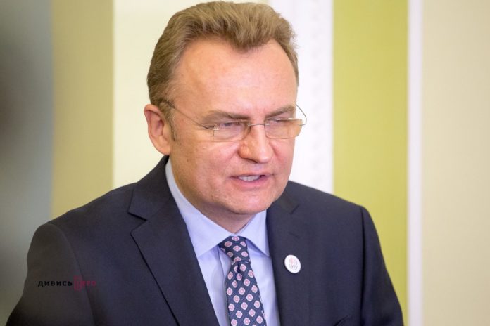 «Самопоміч» обрала Садового кандидатом у президенти «Самопоміч» обрала Садового кандидатом у президенти