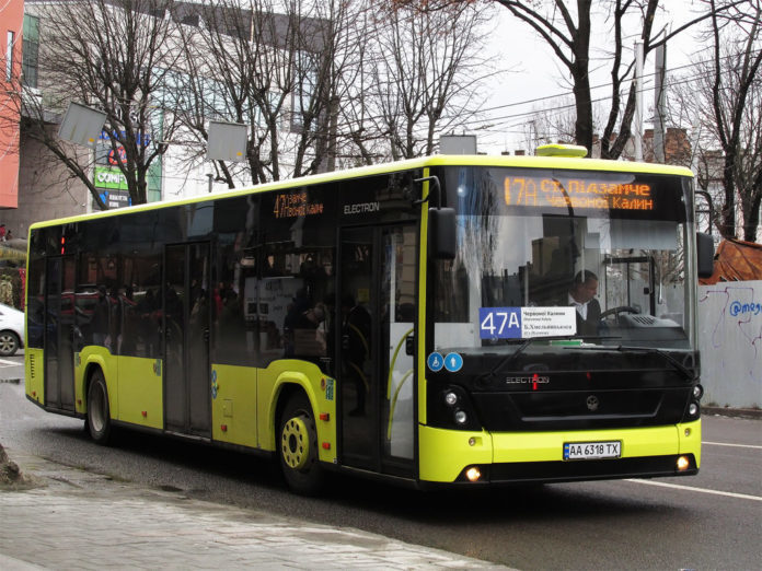 У Львові на маршрути не виїхало 128 автобусів У Львові на маршрути не виїхало 128 автобусів