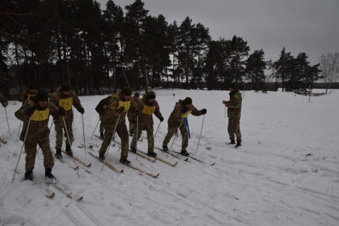 На Львівщині стартували змагання з біатлону серед військових (фото) На Львівщині стартували змагання з біатлону серед військових (фото)
