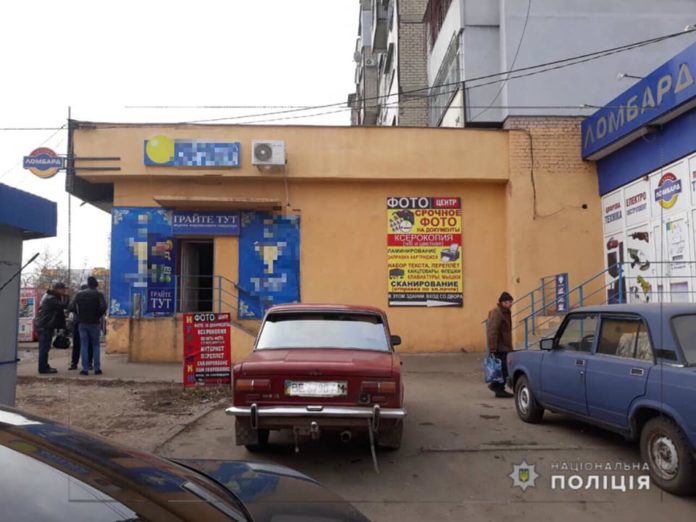 У Миколаєві зі стріляниною пограбували залу гральних автоматів (фото) У Миколаєві зі стріляниною пограбували залу гральних автоматів (фото)