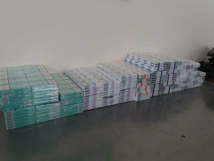 У поїзді на Перемишль львівські прикордонники знайшли 700 пачок сигарет У поїзді на Перемишль львівські прикордонники знайшли 700 пачок сигарет
