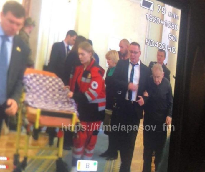 Юрію Шухевичу стало зле в Раді Юрію Шухевичу стало зле в Раді