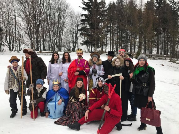 У Шевченківському Гаю відбулося традиційне Свято пампуха (фото) У Шевченківському Гаю відбулося традиційне Свято пампуха (фото)