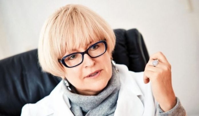 У Києві прихильники Амосової штурмували будівлю медуніверситету, – МОЗ У Києві прихильники Амосової штурмували будівлю медуніверситету, – МОЗ