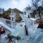 У центрі Львова просто неба постали крижані скульптури (фоторепортаж) - 8