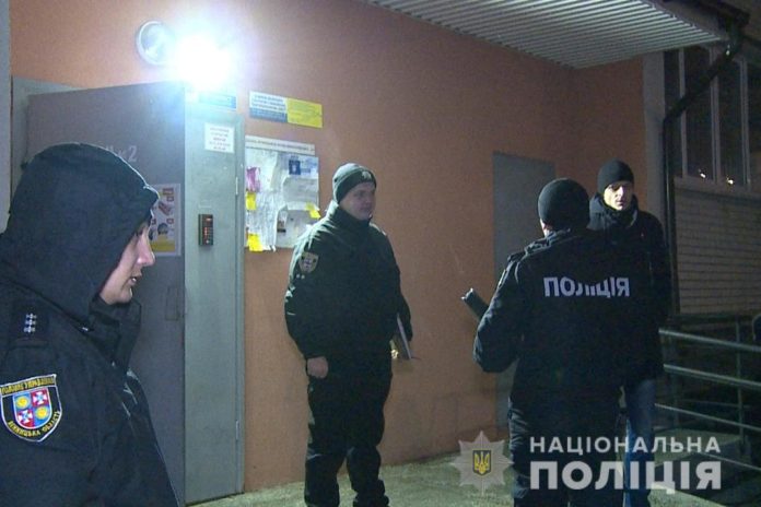 Жорстоке вбивство сім’ї у Вінниці: серед загиблих двоє дітей (фото) Жорстоке вбивство сім’ї у Вінниці: серед загиблих двоє дітей (фото)
