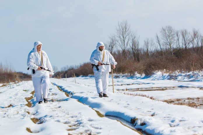 Львівські прикордонники затримали на кордоні двох африканських нелегалів Львівські прикордонники затримали на кордоні двох африканських нелегалів