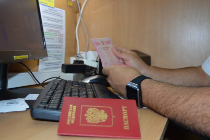 Російських моряків, які відвідували Крим, не пустили в Україну Російських моряків, які відвідували Крим, не пустили в Україну