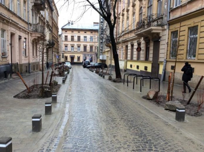 У Львові відремонтували вулицю Римлянина У Львові відремонтували вулицю Римлянина