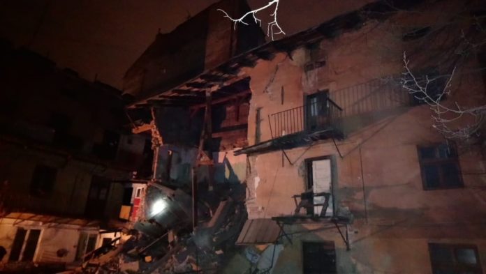 У Львові мешканців будинку, де обвалилася стіна, відселять У Львові мешканців будинку, де обвалилася стіна, відселять