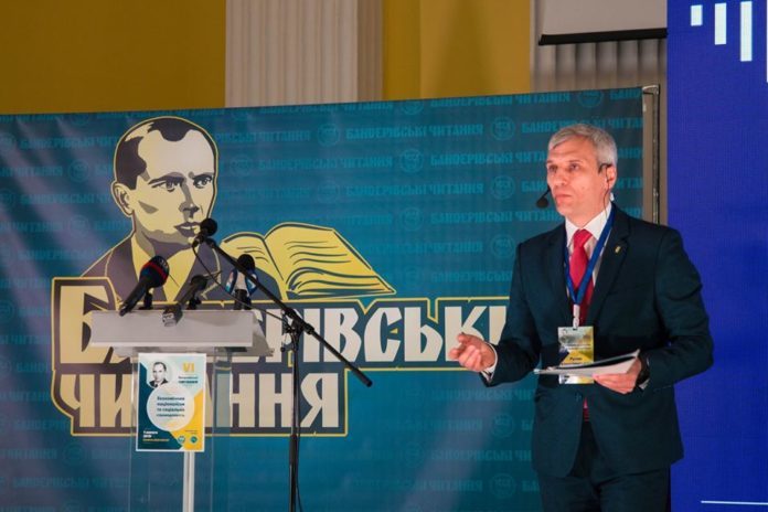 Кошулинський достойний казати: «Я президент цієї держави», — командир УДА Андрій Гергерт Кошулинський достойний казати: «Я президент цієї держави», — командир УДА Андрій Гергерт
