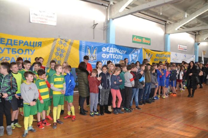 У Львові відбулися регіональні змагання першого в Україні дитячого футбольного турніру «Кубок Довіри» У Львові відбулися регіональні змагання першого в Україні дитячого футбольного турніру «Кубок Довіри»