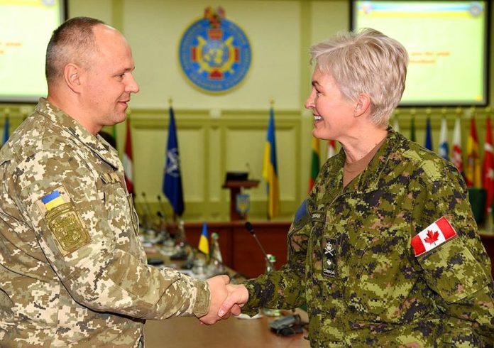 Канадський генерал відвідала навчальний центр на Львівщині (фото) Канадський генерал відвідала навчальний центр на Львівщині (фото)