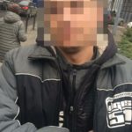 У Львові патрульні затримали чоловіка з ймовірним антикваріатом (фото) - 4