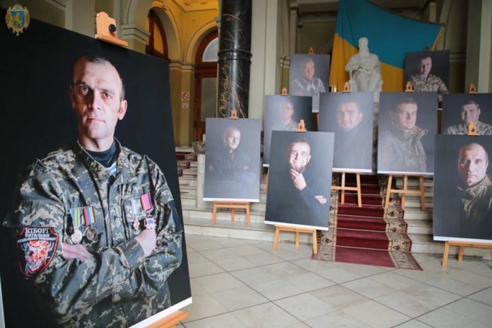У Львові презентували проект про кіборгів (фото) У Львові презентували проект про кіборгів (фото)