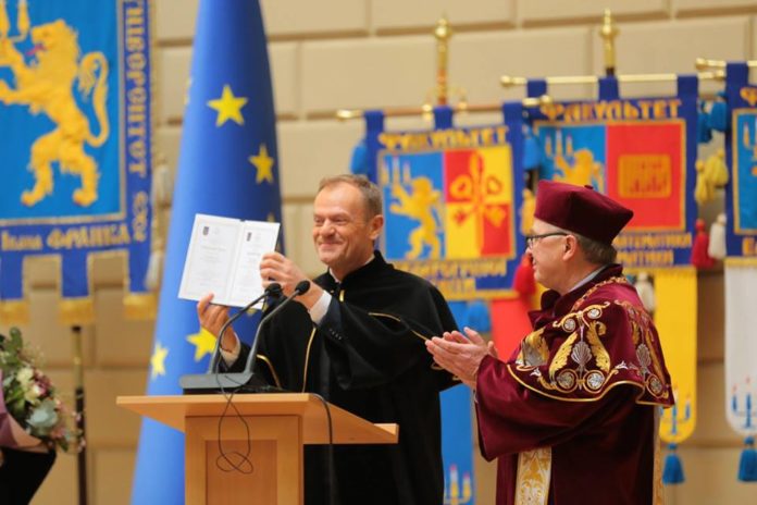 Президент Європейської ради став почесним доктором львівського університету (фото) Президент Європейської ради став почесним доктором львівського університету (фото)