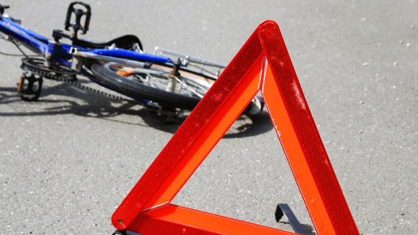 У Львові водій «Жигулів» збив велосипедиста